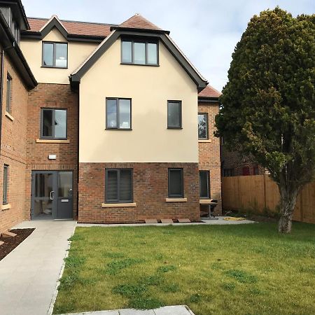 2 Bedroom 2 Bathroom Apartment 8 Including Free Parking Bromley Luaran gambar