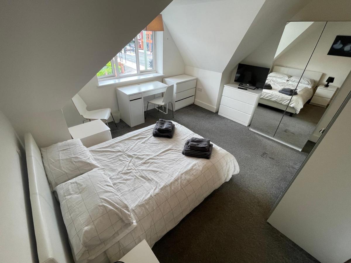 2 Bedroom 2 Bathroom Apartment 8 Including Free Parking Bromley Luaran gambar